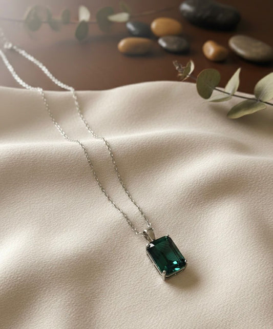 Green nano necklace - Opalea Jewelry